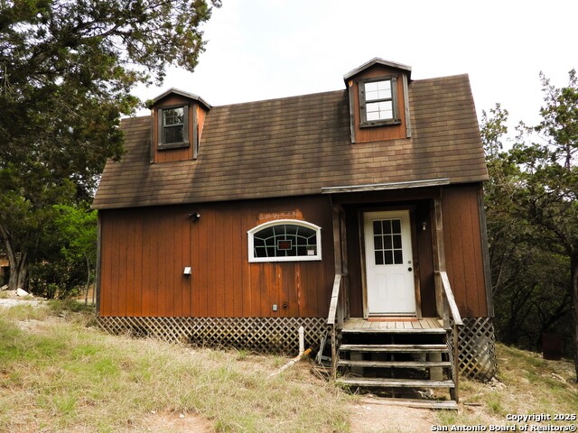 213 Oak Cliff Dr Property Photo