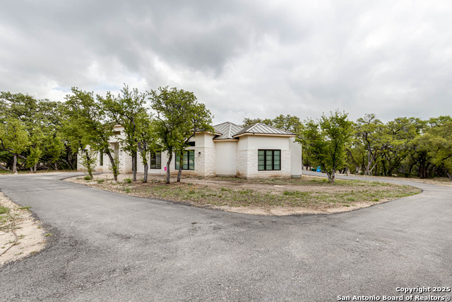 1281 Adyson Ridge Property Photo 3