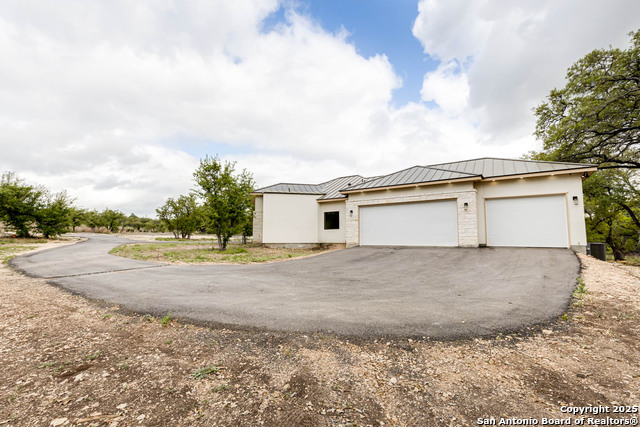 1281 Adyson Ridge Property Photo 36