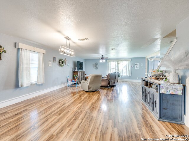 689 Northgap Property Photo 3