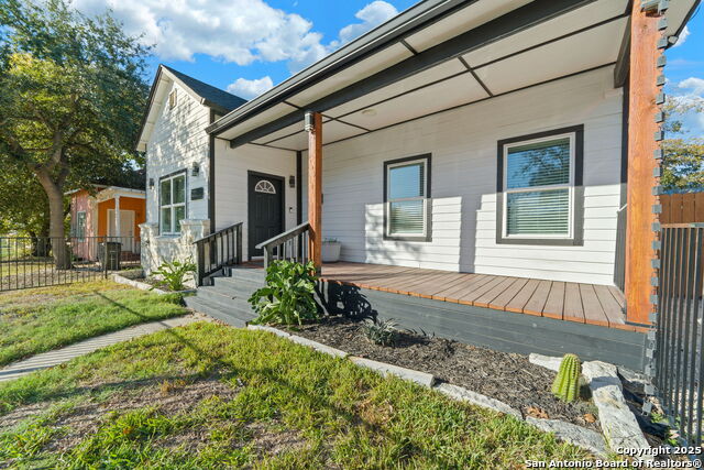213 Omaha St Property Photo