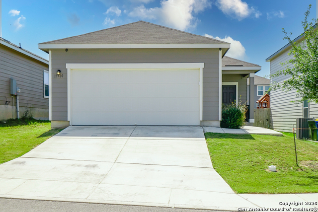 13560 Flower Pond Property Photo