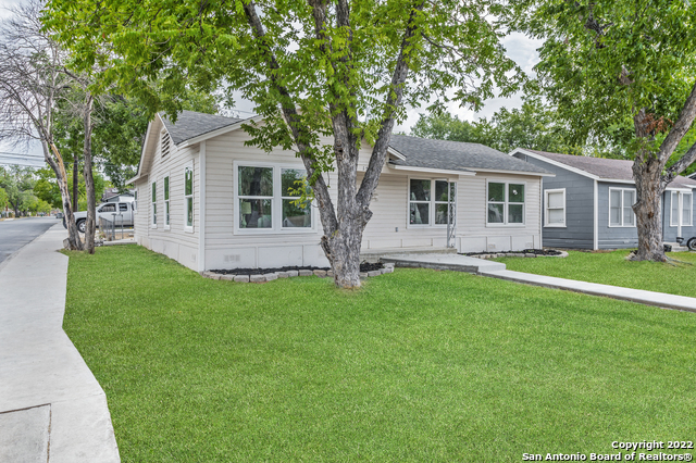 1537 Alhambra Property Photo 2