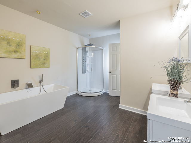 1537 Alhambra Property Photo 12