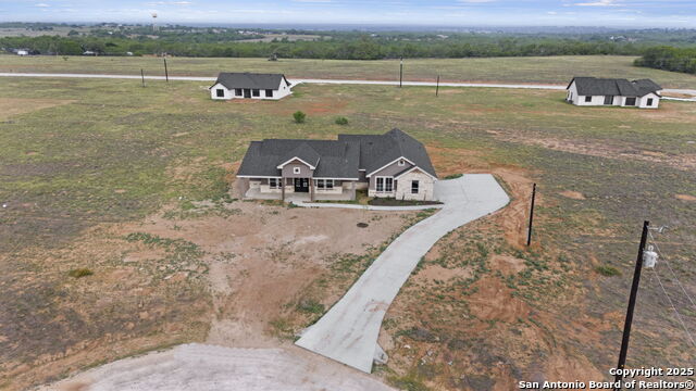 104 Hidden Path Property Photo