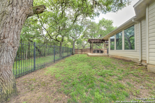 10522 Far Reaches Ln Property Photo 29