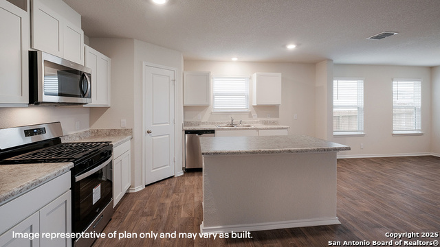 1116 Andean Emerald Property Photo 5