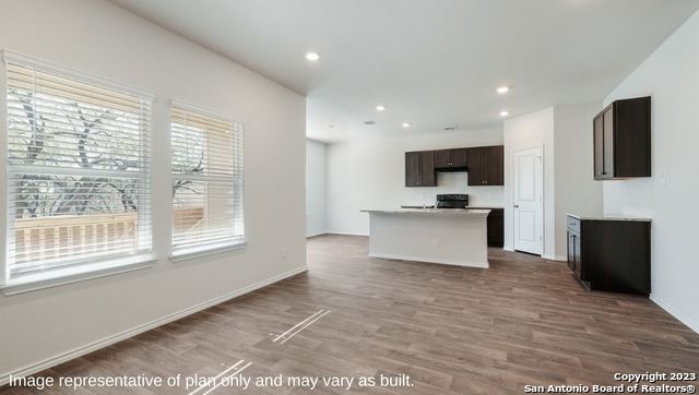 134 Sabine Gull Property Photo 5