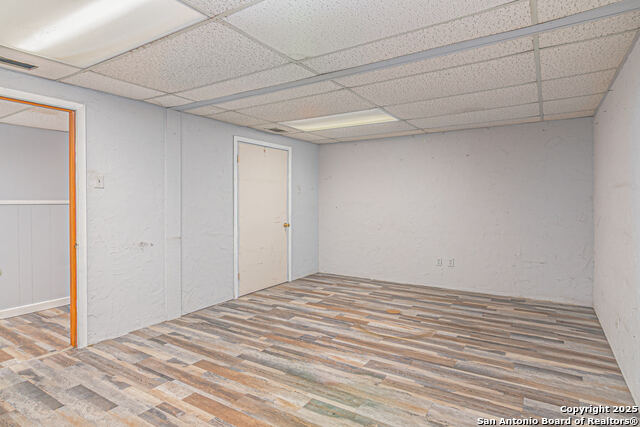 1017 E Kingsbury St Property Photo 8