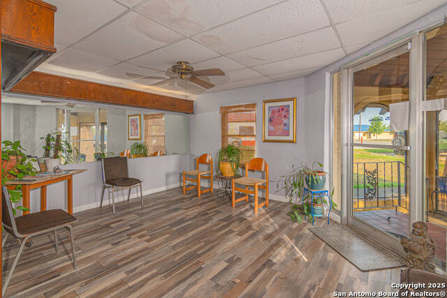 1017 E Kingsbury St Property Photo 15