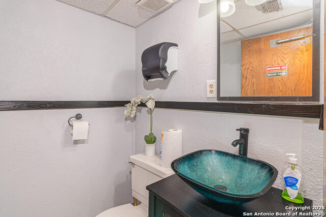 1017 E Kingsbury St Property Photo 22