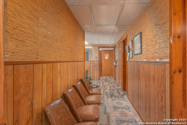 1017 E Kingsbury St Property Photo 23