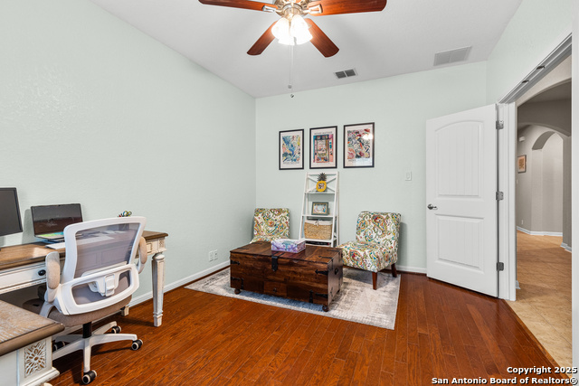 917 Miraflores Property Photo 5