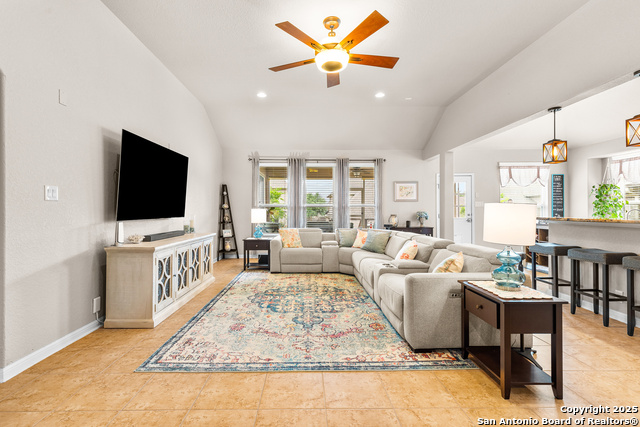 917 Miraflores Property Photo 12