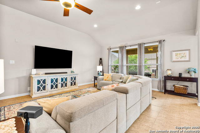 917 Miraflores Property Photo 13