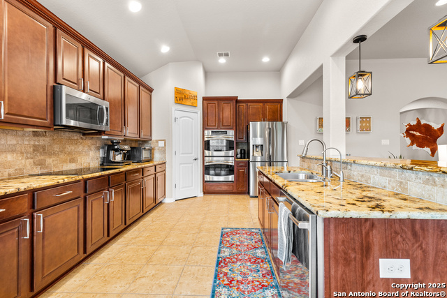 917 Miraflores Property Photo 17