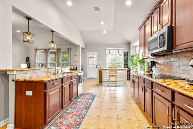 917 Miraflores Property Photo 19