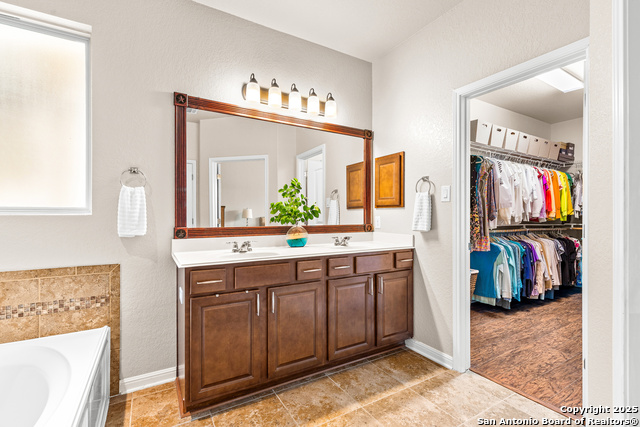 917 Miraflores Property Photo 27