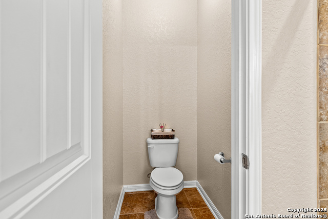 917 Miraflores Property Photo 29