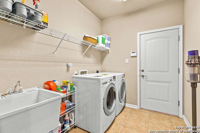 917 Miraflores Property Photo 30