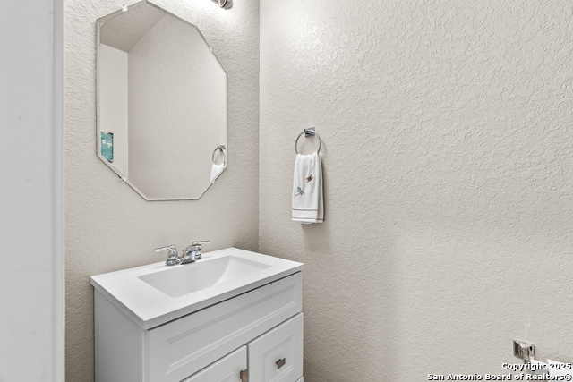 917 Miraflores Property Photo 31