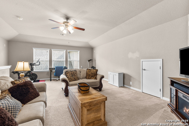 917 Miraflores Property Photo 33