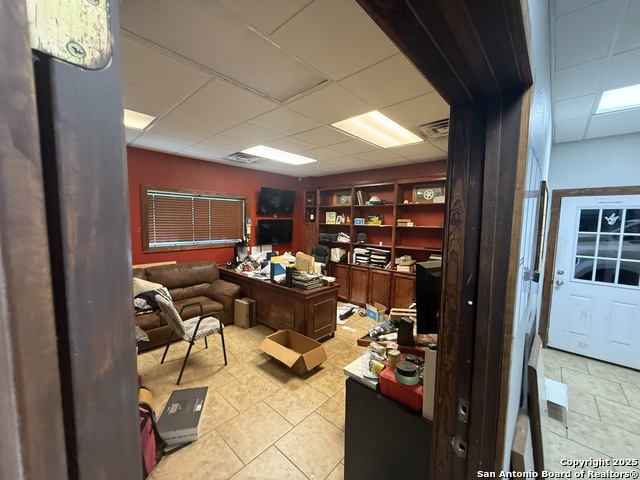 1237 W Oaklawn Property Photo 12