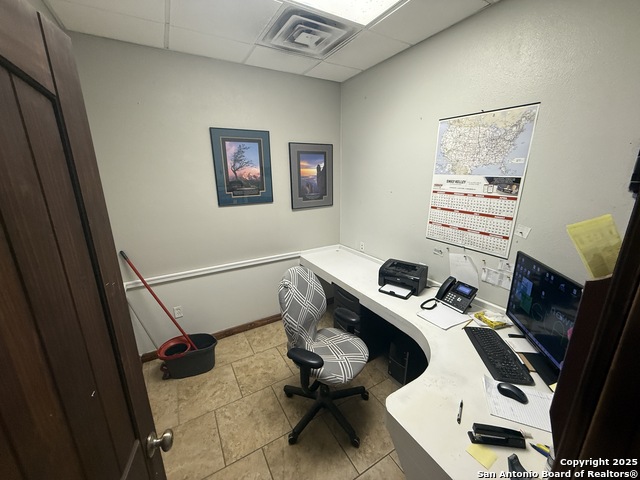 1237 W Oaklawn Property Photo 13