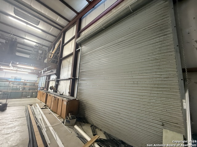 1237 W Oaklawn Property Photo 19