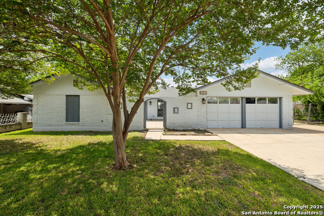 5822 Bennington Property Photo
