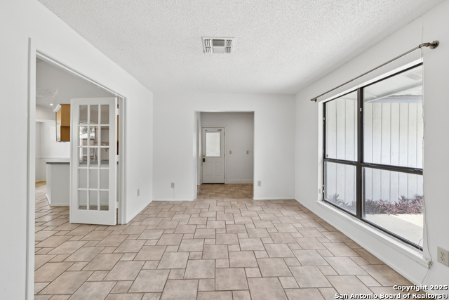 5822 Bennington Property Photo 4