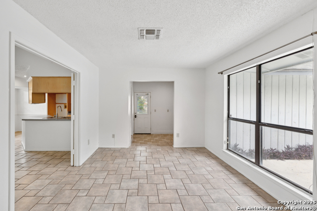 5822 Bennington Property Photo 9