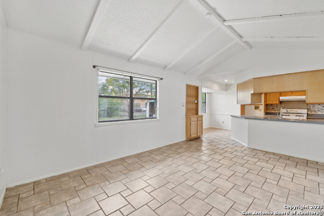 5822 Bennington Property Photo 13