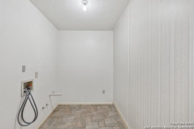 5822 Bennington Property Photo 31