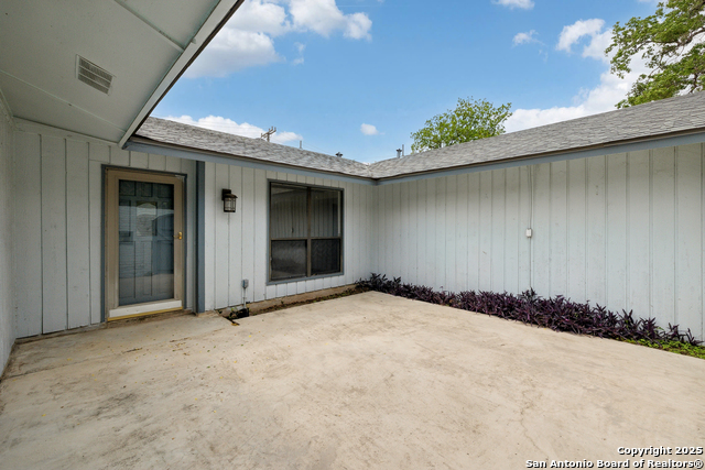 5822 Bennington Property Photo 37