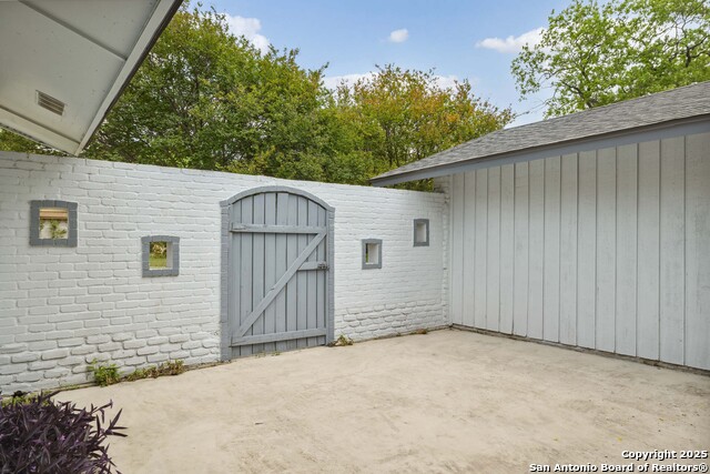 5822 Bennington Property Photo 39