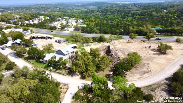 1340 Hinch Property Photo 11