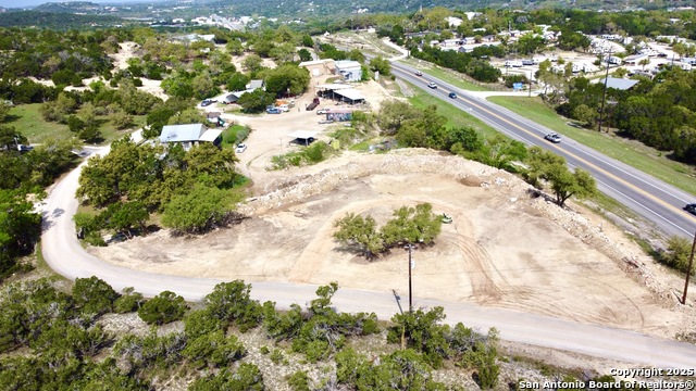 1340 Hinch Property Photo 12