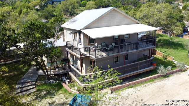 1340 Hinch Property Photo 18