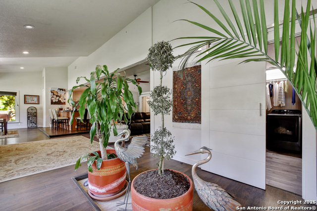 1340 Hinch Property Photo 35