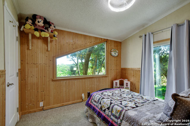 1340 Hinch Property Photo 37