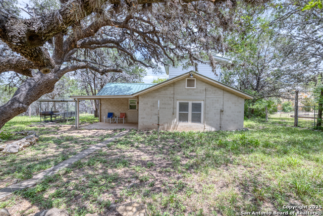 1260 Magers Property Photo 7