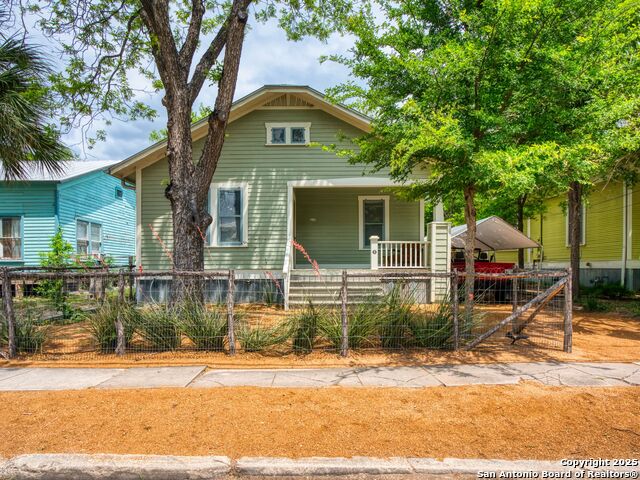 215 Vance Street Property Photo
