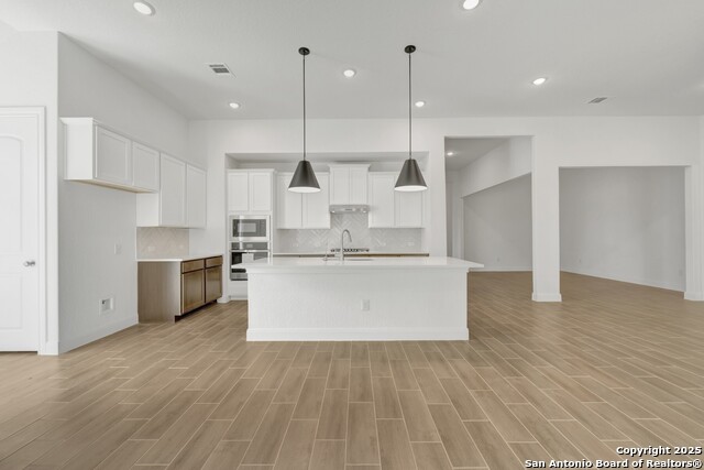 9403 Everly Landing Property Photo 2