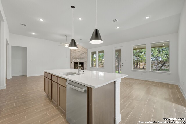 9403 Everly Landing Property Photo 6