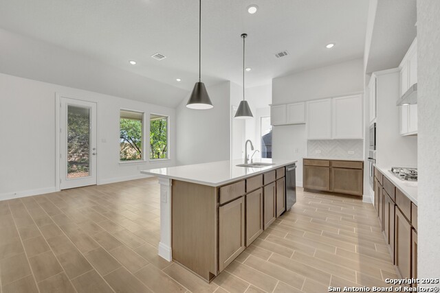 9403 Everly Landing Property Photo 7