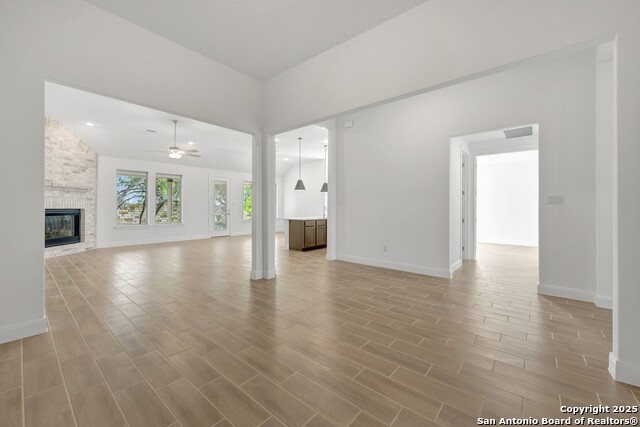 9403 Everly Landing Property Photo 9