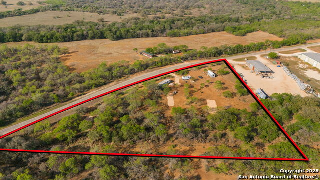781 Corgey Rd Property Photo 3