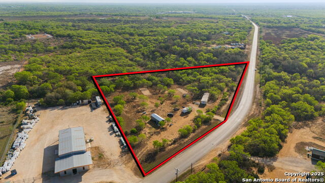781 Corgey Rd Property Photo 7