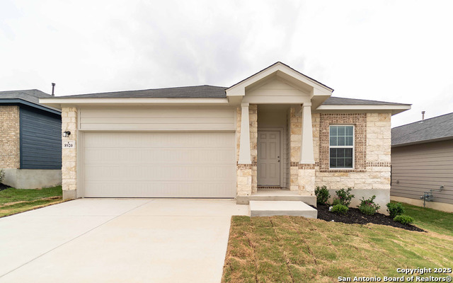 8920 Grey Elm Property Photo